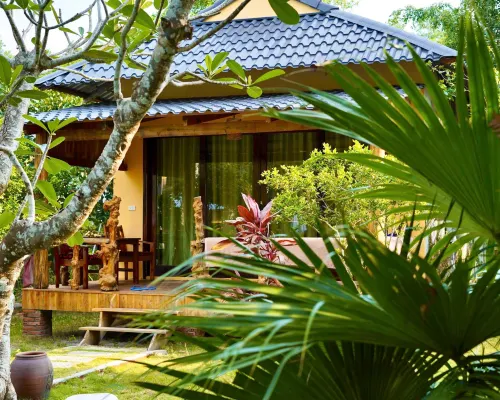 Dugong Resort Phu Quoc โรงแรมใกล้หาดฮัมนินห์