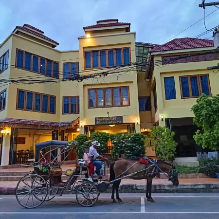 Ban Mae Boonthong Hotel