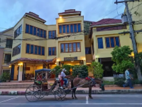 班美本通飯店 Wat Ton Yang附近的飯店