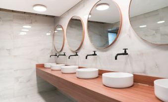 Qantic Lodging & Rooftop