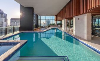 La Jolla Holiday Broadbeach