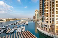 Stunning View in Heart of Dubai Palm Jumeirah Hotels in 