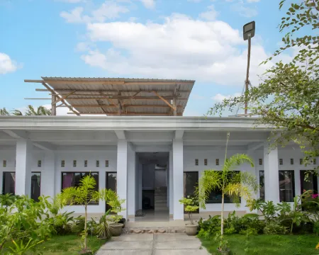 Hotel O Kedaton Near Rumah Sakit Advent Bandar Lampung Formerly Hotel Plain C Lake Hotels in Kedaton