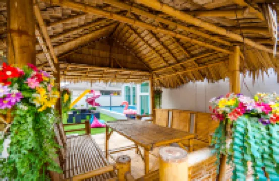 M4 Billion Pool Villa Cha-am