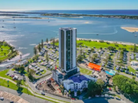 Skyline Showdown - Views, Games & Vibes Hotels in Southport