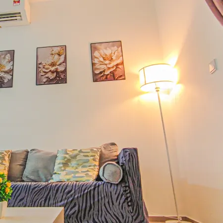 Peaceful Luxury at Tresor Klang by HCK
