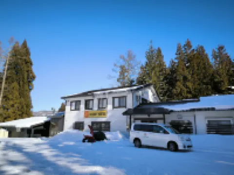 A Lucky Hostel Hotels in Hakuba