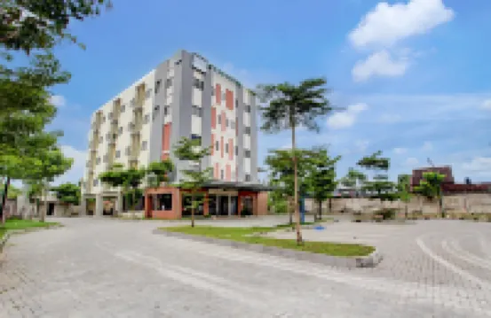 Townhouse Oak near The Park Mall Solo formerly D’Nawasena Guest House