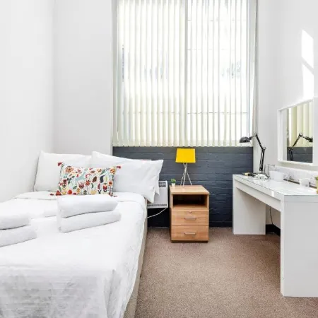 JOIVY Meadows Park En-Suite Rooms