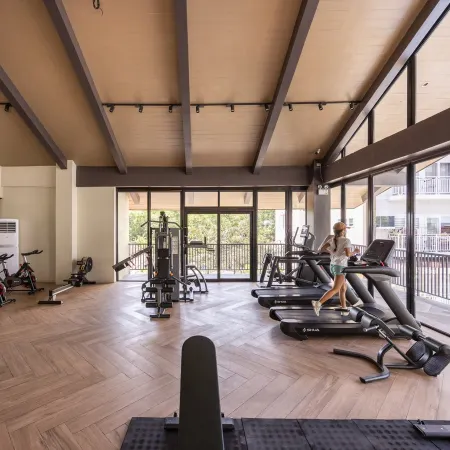 Fresia by J&J | Near Airport w/ Pool and Gym