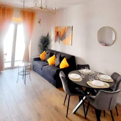 Welcoming flat near Prada 10 min from Duomo square リパモンティ・コルベット周辺のホテル