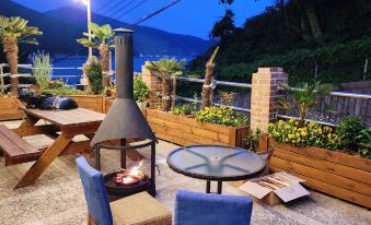 Ha-Wahyeon HOUSE: Great location, views and vibe!
