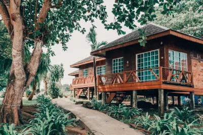 The Buwan Dive Resort Hoteles en Semporna