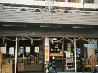 D Luck Hostel Hotels near Pakprak Rd