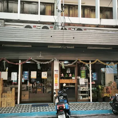 D Luck Hostel Отели рядом с достопримечательностью «Школа Висадтагунгсри»