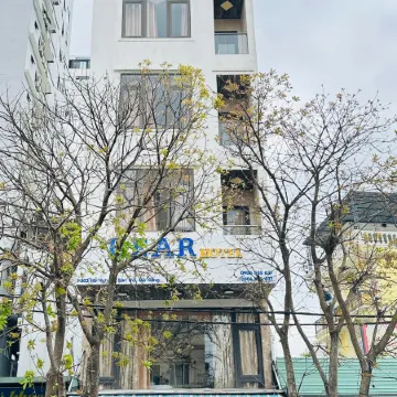 BEAR HOTEL & HOMESTAY
