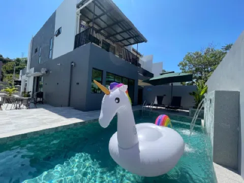 Villa 26 Private Pool & KTV パンタイ・コックのホテル