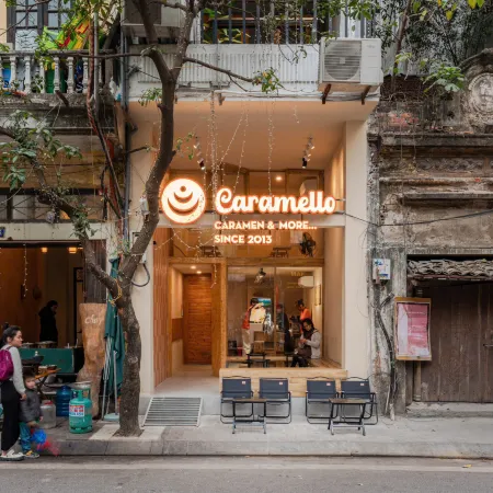 Homestay CHAT - Hanoi Heritage Hideaway Отели рядом с достопримечательностью «Площадь Бадинь»