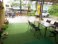 Theppahrak Hostel Khaolak
