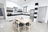 Newly Renovated 3Bedroom Vacation Home 6-8pax