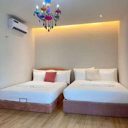 Reniva Poolvilla Cha-am