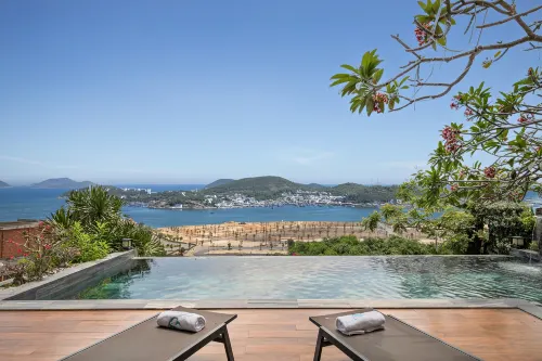 Villa Nha Trang Ocean Front Luxury Abogo - Holiday bungalows