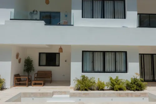 Oasis Retreat | Sleeps 4 | Free Airport Transfer