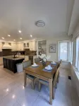 kirkdale crescent - 홈스테이