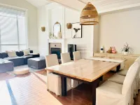 Luxury new 5-bedroom 4- bathroom house - 4-Star