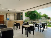 Avila's Horizon Dive Resort Santander Hotels in Santander