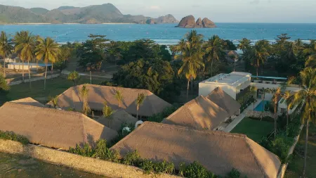 Boni Beach Lombok | Hotel & Restaurant Отели рядом с достопримечательностью «Pantai Selong Belanak»