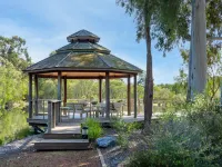 Forest Rise Chalets and Lodge