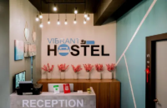 Vibrant Hostel Hotel di 