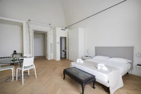 PalazzoTorre 102 - Luxury suite with tower view Отели в г. Parco Scizzo-parchitello