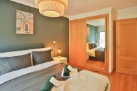 The Panoramic View Suites - balcón