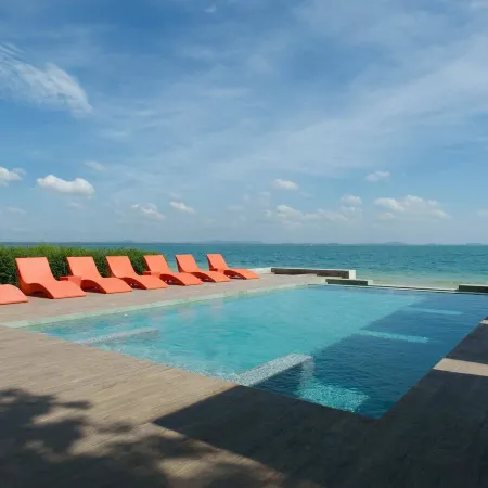 Samed Amoris Resort & Pool Villa