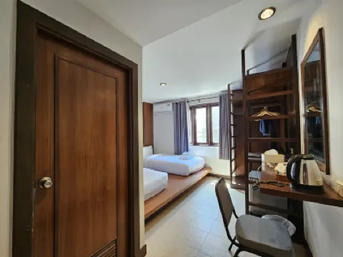 Anda See House Hotels in 