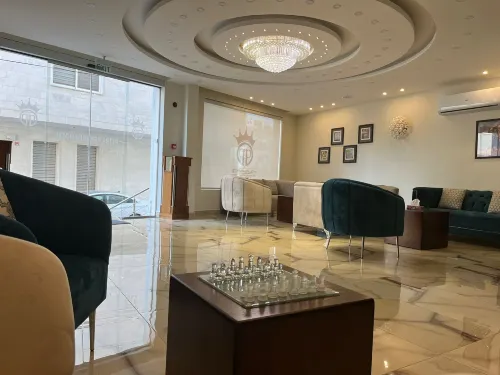Petra Premium Hotel - parking