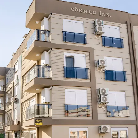 2 Bedroom Cozy Apartment