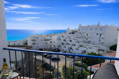 BnB Homes Ocean Breeze Terrace Apartment