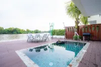 The B Relax House