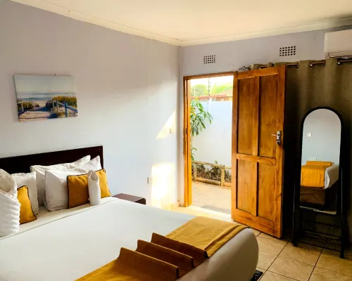 Plateau Guest House Hotels in Kasane