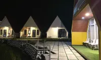 Villa Kabin Vianda Telaga Menjer - Villas