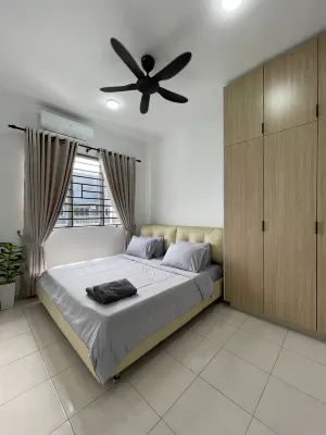 Family Suite Bangi Avenue by Le Cozy Home - Parking