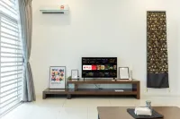 Cozy & Peaceful Retreat 4BR@Hijauan Hills by Jovial - Villas