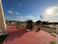 GW014 Gugel Waves Patio and Pool Seaview Apartment Hotel di Nahariya