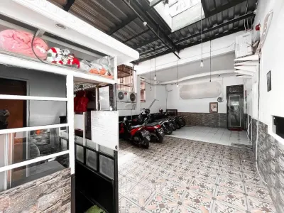 Modom Residence