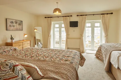 Host & Stay | Harbour View House