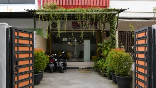 Nusantara Tajur Bogor Hostel By Reccoma - Ostelli