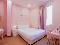 The Pink Boutique Hoteles cerca de Complejo Komtar